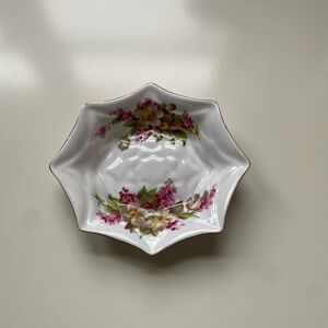 Royal Standard Fine Bone China - England Floral Porcelain Dish